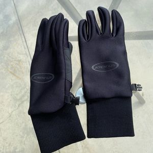 Seirus all weather gloves black never worn